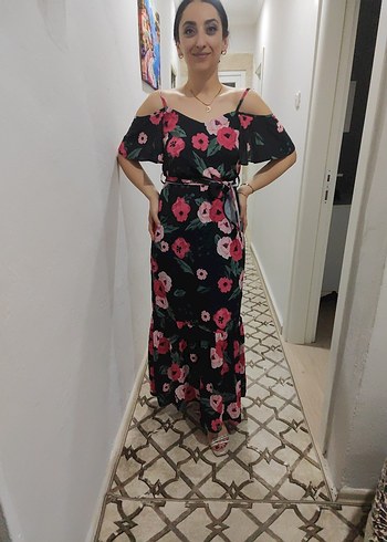 Çiçek Desenli Siyah Bohem Uzun Elbise - Görsel 5