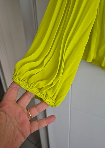 Zara Piliseli V Yakalı Kadın Bluz - Görsel 4