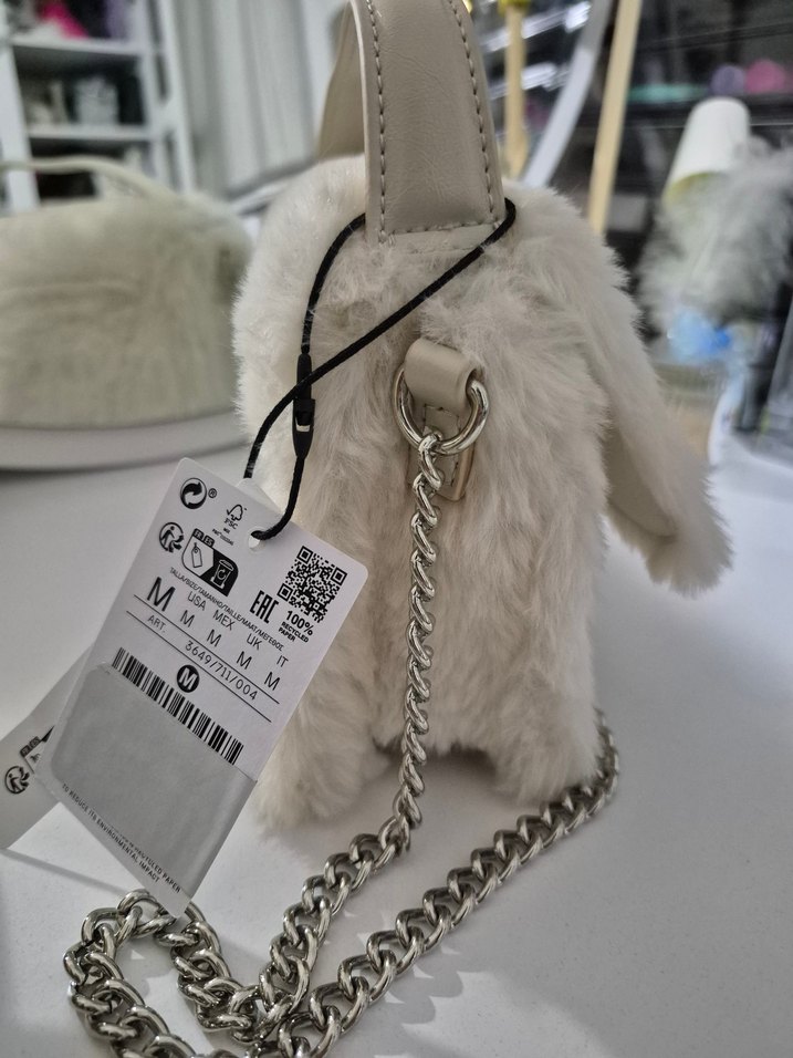 Beyaz Peluş Detaylı Kadın Çanta - Görsel 4