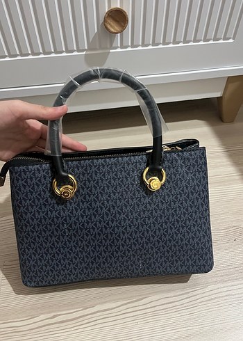 Michael Kors Michael Kors Siyah Deri Baskılı Kadın Çanta
