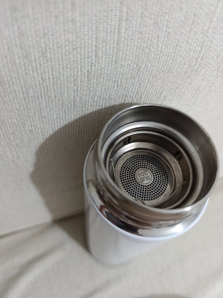 Beyaz Dijital Ekranlı Çocuk Termosu - Görsel 2