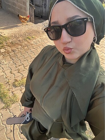 40 Beden Saten haki elbise ve şal