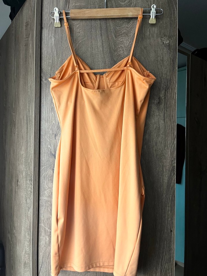 Büzgülü Midi Elbise - Görsel 2