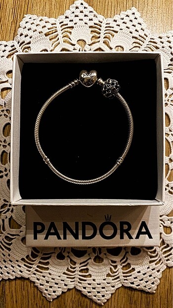 Beden PANDORA BİLEKLİK CHARM HEDİYELİ