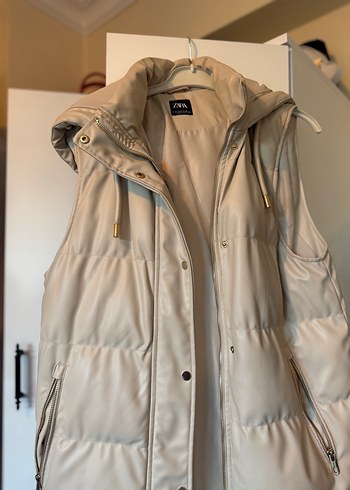 Bej Deri Kapüşonlu Düğmeli Kadın Yelek - Görsel 4