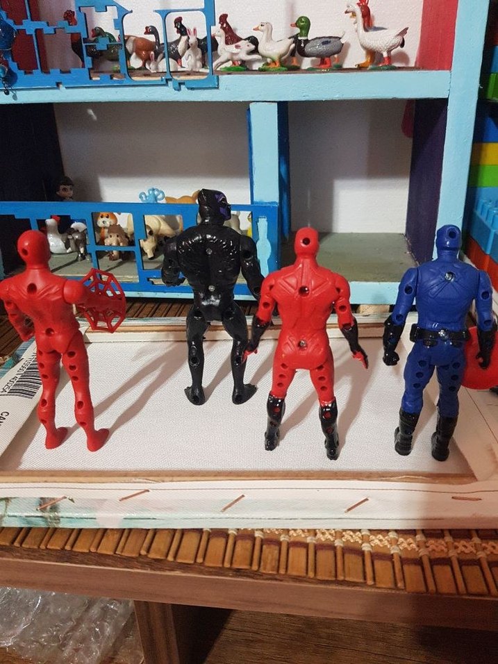 Marvel figür oyuncak 4lü fiyatıdır - Görsel 3