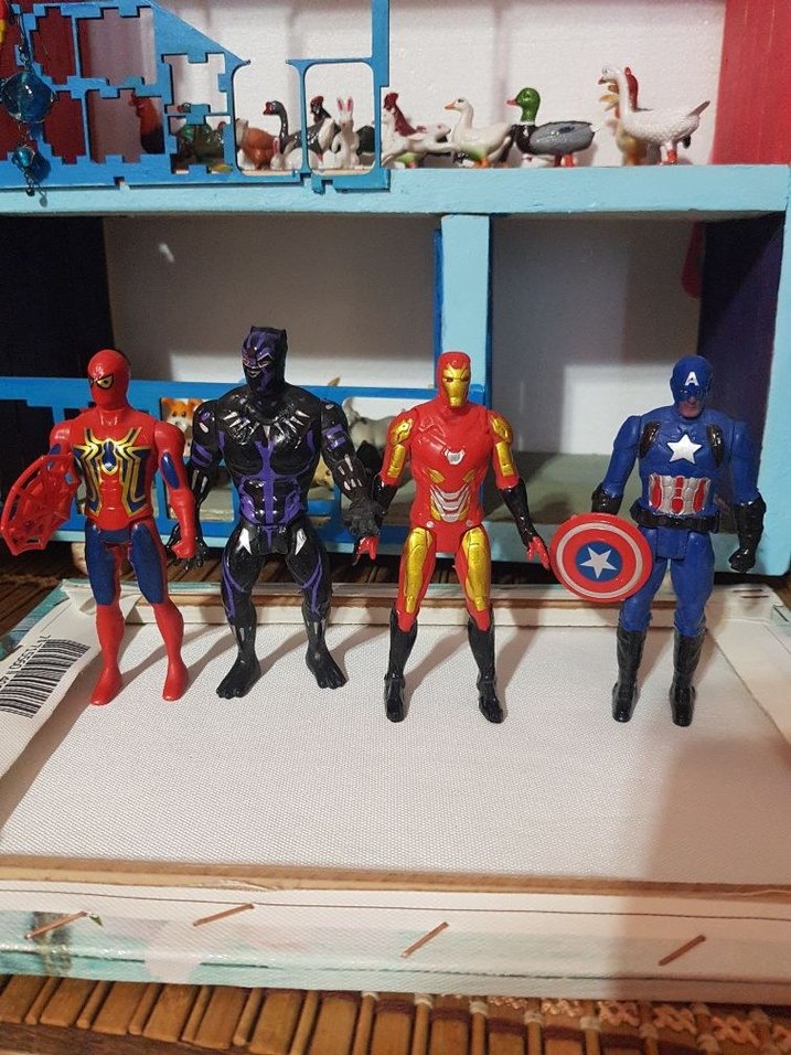 Marvel figür oyuncak 4lü fiyatıdır - Görsel 2