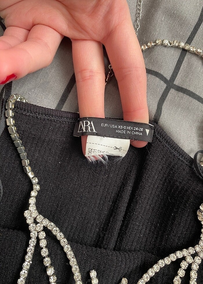 zara kelebek tasli straplez crop - Görsel 3