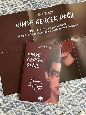 kimse gerçek degil zeynep sey