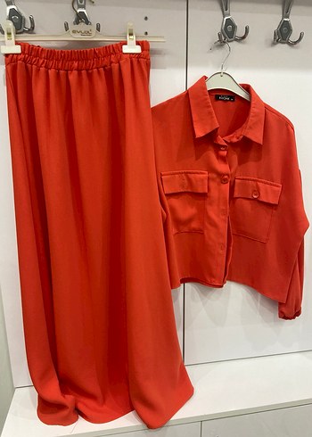 Düğmeli Kadın Gömlek takım etekli - Görsel 4