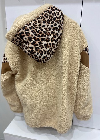 Leopar Desenli Kürk Detaylı Kısa Kadın Mont - Görsel 4