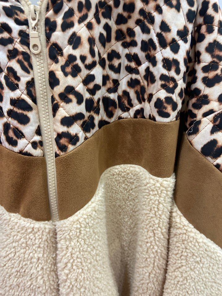 Leopar Desenli Kürk Detaylı Kısa Kadın Mont - Görsel 2