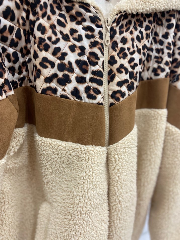 Leopar Desenli Kürk Detaylı Kısa Kadın Mont - Görsel 5