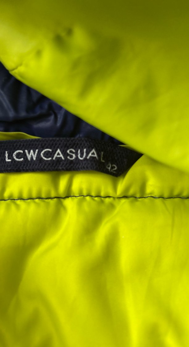 Mavi Parlak Kapüşonlu Kadın Şişme Yelek - Görsel 2