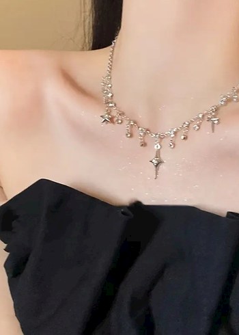 Sheinside İnci ve Taş İşlemeli Gümüş Renkli Kolye