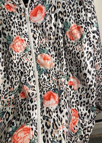 Çiçek ve Leopar Desenli Kadın Ceket - Görsel 3