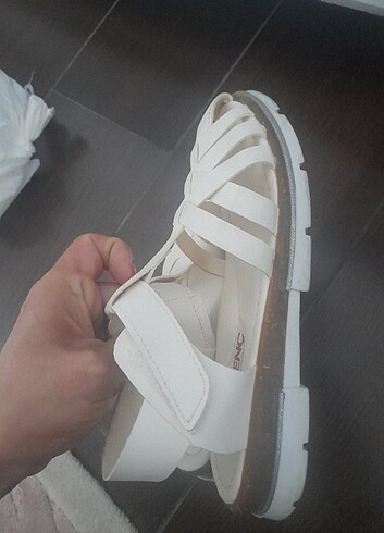 34 Beden Tertemiz bryaz sandalet
