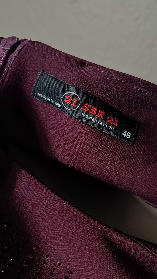 48 beden bordo renk yaka kısmı ışıltılı likralı elbise - Görsel 4