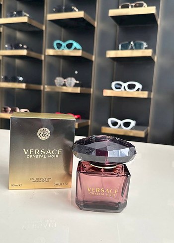 Versace Crystal Noir Kadın Parfümü