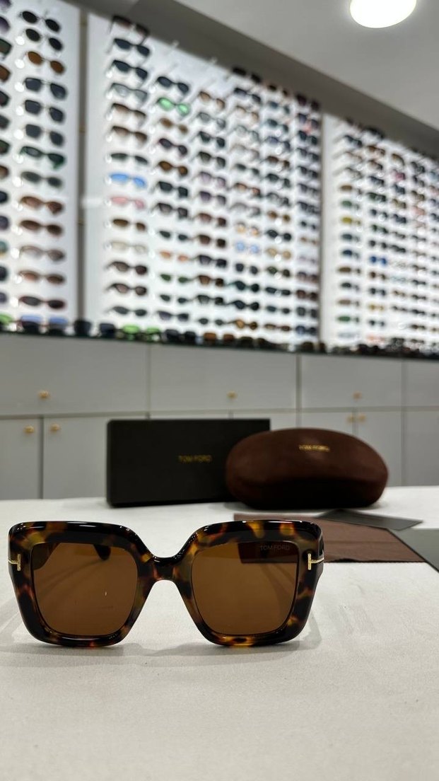 Tom ford güneş gözlüğü - Görsel 2