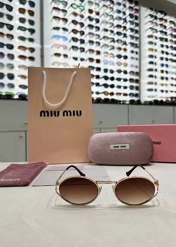 Miu miu güneş gözlüğü - Görsel 2