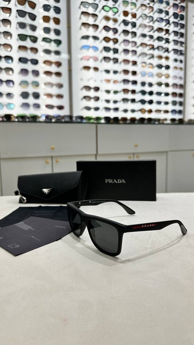 Prada Güneş Gözlüğü - Görsel 2