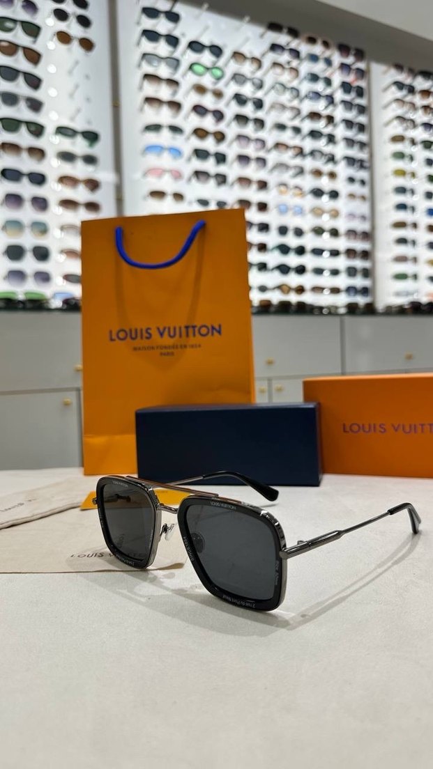 Louis Vuitton unısex Güneş Gözlüğü - Görsel 2