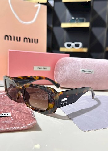 Miu Miu Miu Miu Kadın Güneş Gözlüğü
