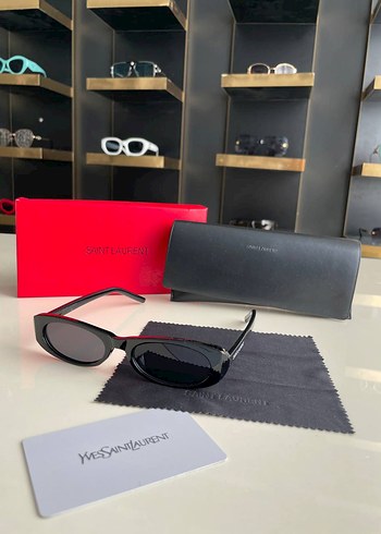 Yves Saint Laurent Kadın Güneş Gözlüğü