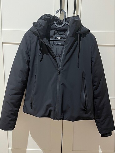 Zara mont