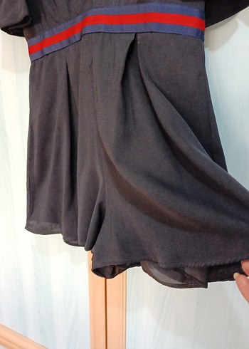 Kadın Siyah V Yaka Kemerli Şort Tulum Paris tasarım - Görsel 2