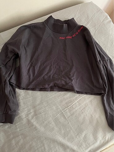 Crop sweatshirt