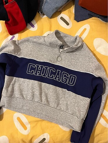 Sweatshirt