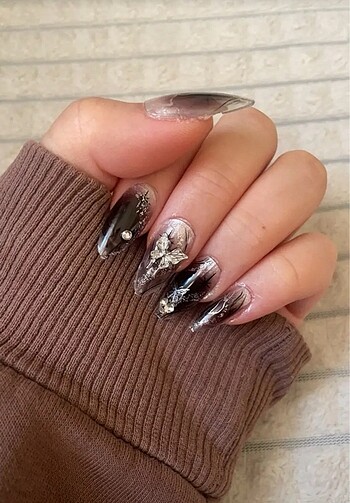 Beden Renk 24LÜ OMBRE TAŞLI NAİL ARTLI BADEM TIRNAK SETİ