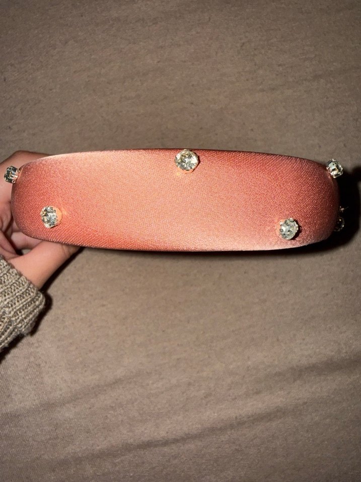 Pembe Süet Taşlı Taç - Görsel 3