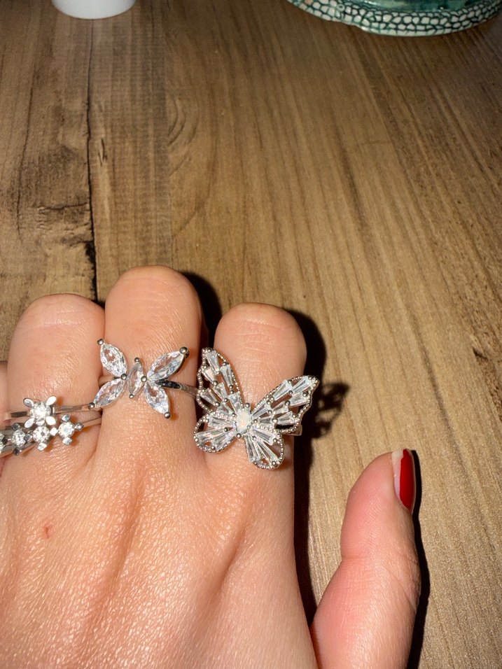 İki Adet Parlak Taşlı Kelebek Yüzük - Görsel 3