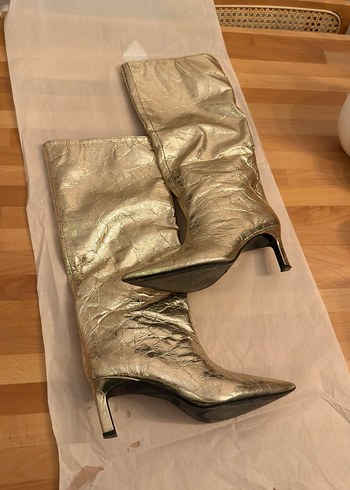 Altın Rengi Yılan Desenli Dizüstü Deri Çizme - Görsel 5