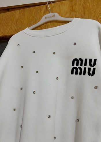 Miu Miu Kadın Beyaz Pul Detaylı Sweatshirt