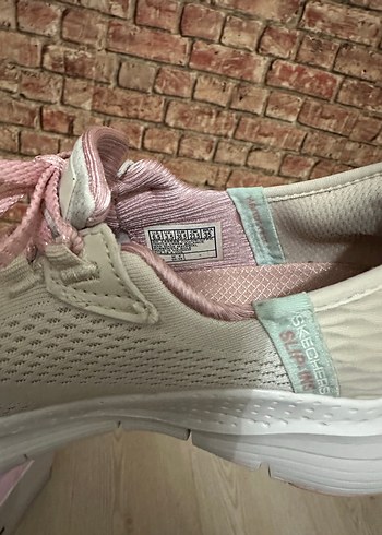 Skechers Skechers Beyaz Pastel Bağcıklı arch fit Kadın Spor Ayakkabı