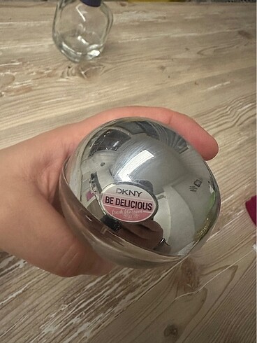 Dkny pünk delicious