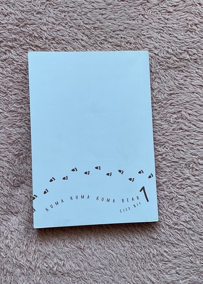 Kuma kuma kuma bear kitabı mangadır ve ciltlidir - Görsel 2