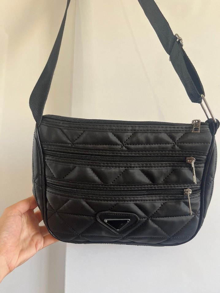 Siyah Deri Fermuarlı Kadın Çanta - Görsel 4