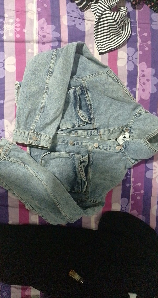 Mavi Düğmeli Gevşek Kesim Kadın Denim Ceket - Görsel 4