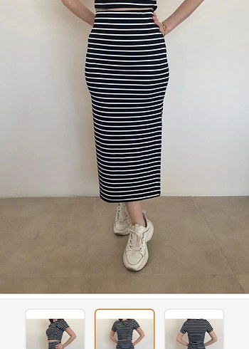 Siyah Çizgili Kısa Kollu Bluz ve etek - Görsel 2