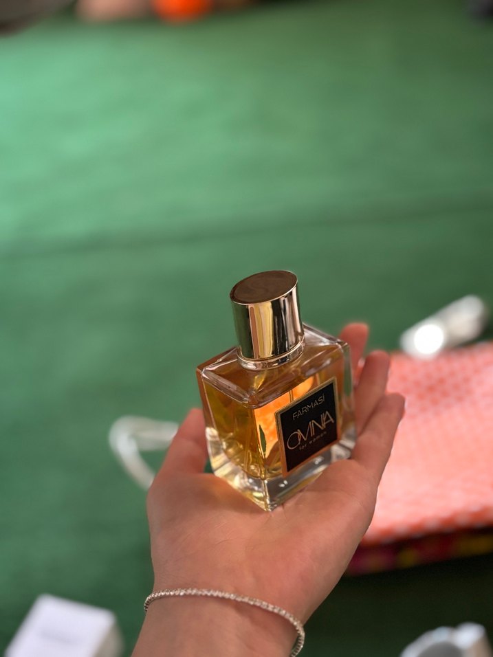 Farmasi Omnia Kadın Parfüm ve Vücut Losyonu - Görsel 3