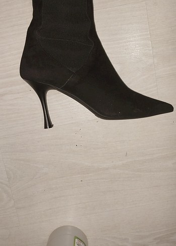 40 numara Siyah Süet Stiletto Topuklu Kadın Çizme