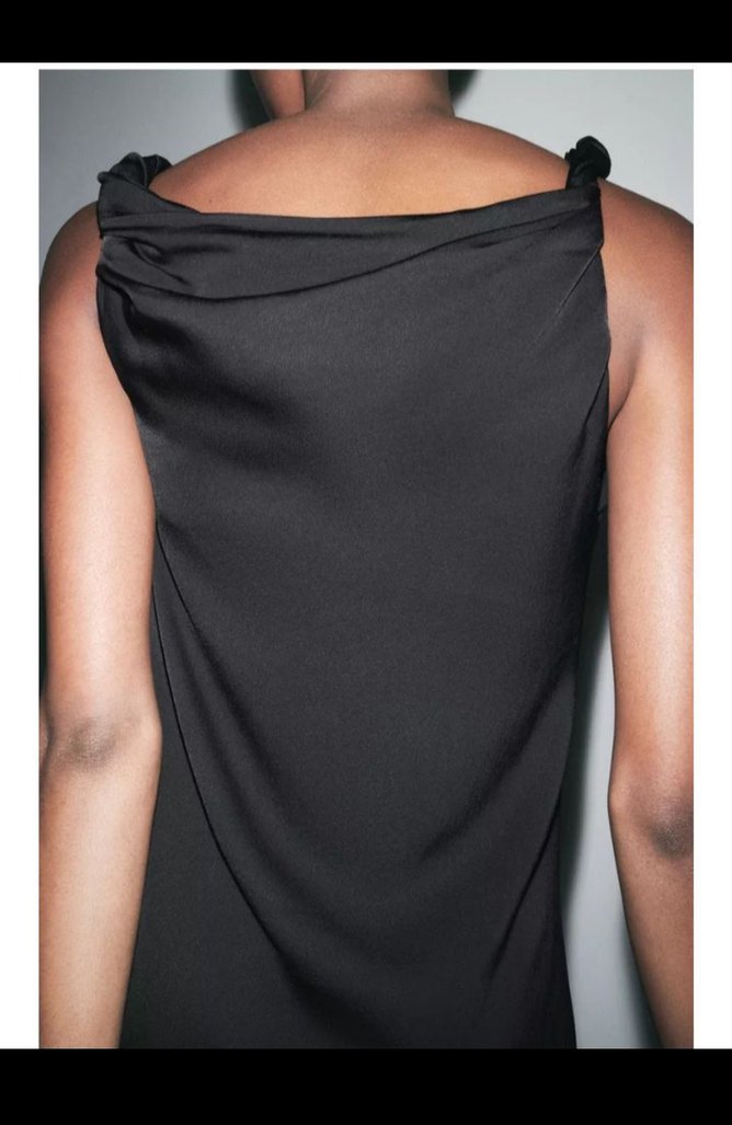 Zara Siyah saten yırtmaçlı midi elbise - Görsel 4