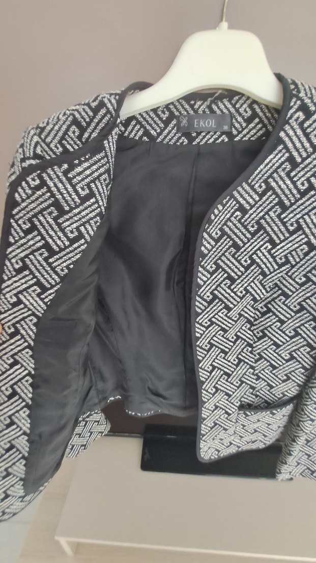 Desenli Gri Kadın Ceket - Görsel 3