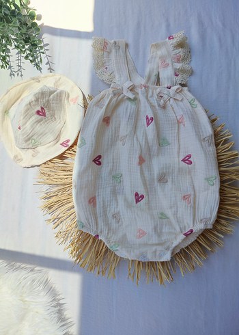 Nakışlı Fırfırlı Beyaz Bebek Tulum