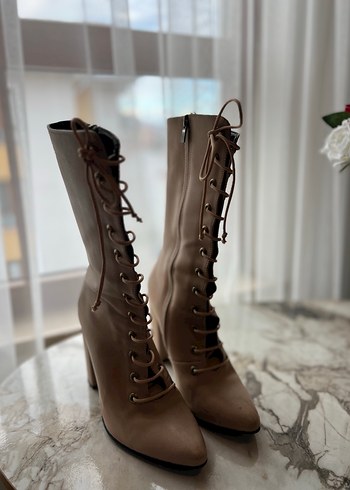 Diğer Bej Deri Bağcıklı Stiletto Topuklu Kadın Çizme